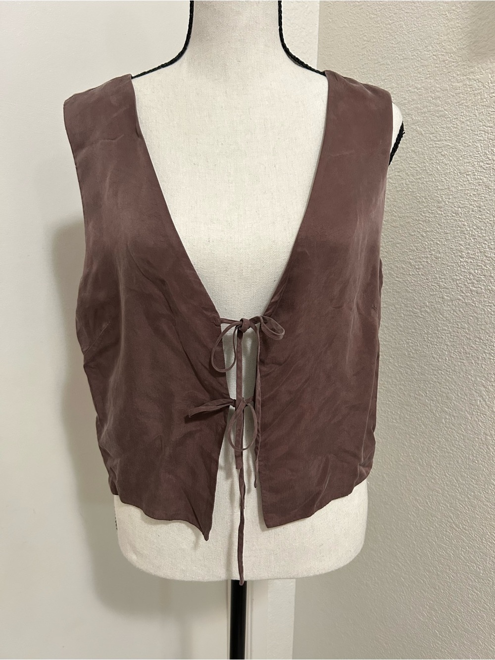 Left on Friday Journey Tie Top Vest Chocolate Espresso M